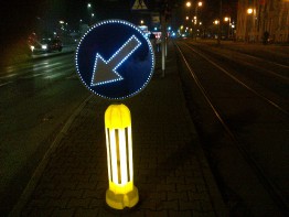 Pylon podświetlany Religi/Powstańców Śląskich